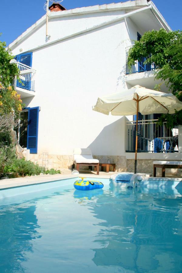 Apartments Mediterraneo Kaprije Exterior photo