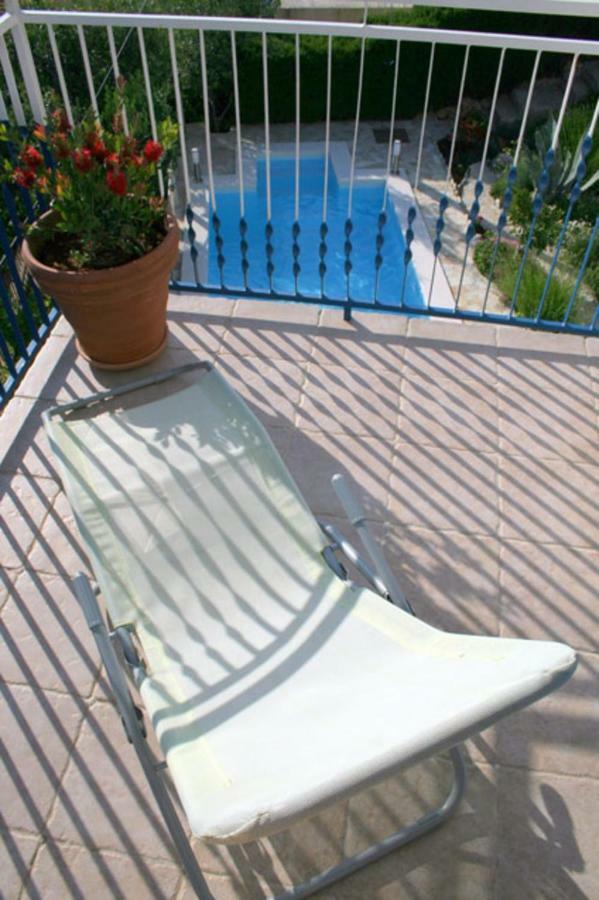 Apartments Mediterraneo Kaprije Exterior photo